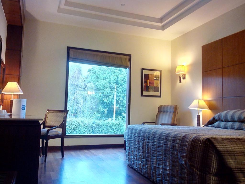 Hotel The Ocean Pearl Retreat Neu-Delhi Exterior foto