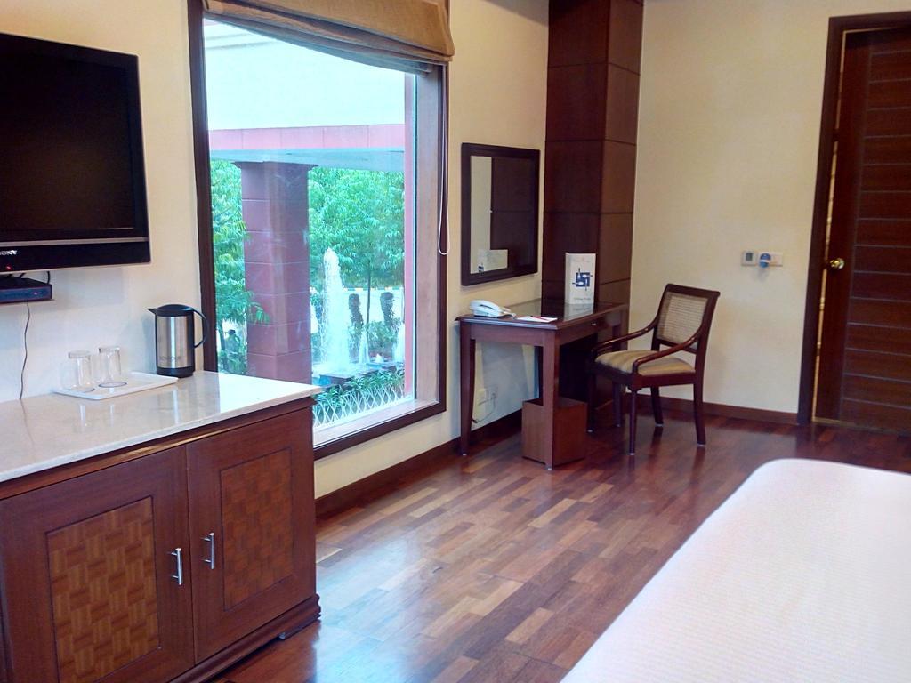 Hotel The Ocean Pearl Retreat Neu-Delhi Exterior foto